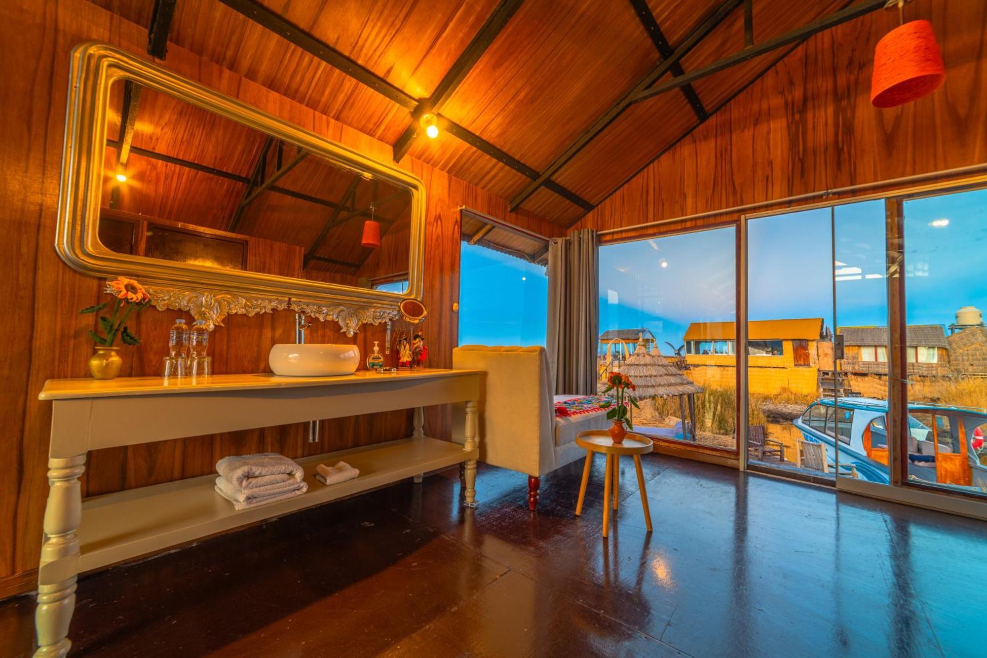 Uros Kay Pacha Lodge بونو الغرفة الصورة